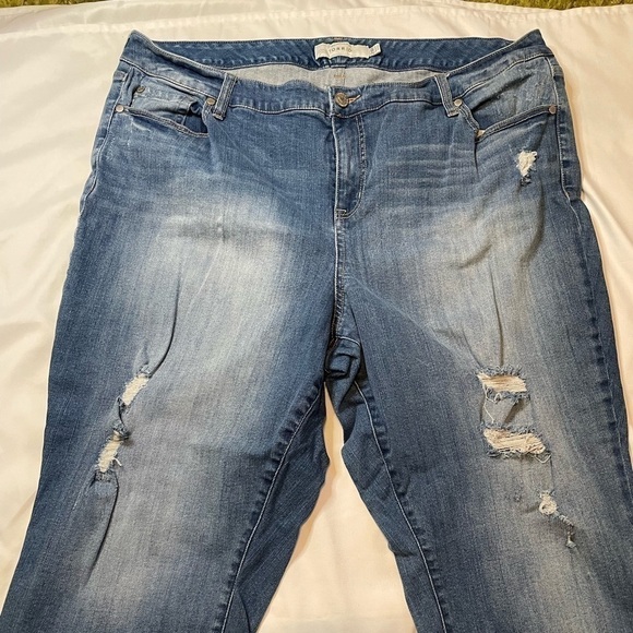 Torrid size 24R distressed blue jeans - Picture 2 of 6